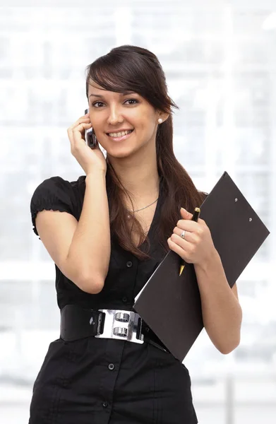 Mulher de negócios bonita no telefone — Fotografia de Stock