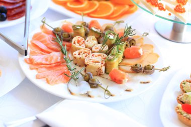 Tablo catering hizmeti ile gümüş ayarla