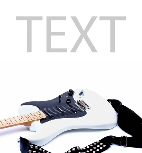 Basis der Gitarre auf weißem, isolierten Hintergrund — Stockfoto