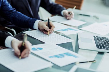 mali şemaları ile çalışır eller iş takım