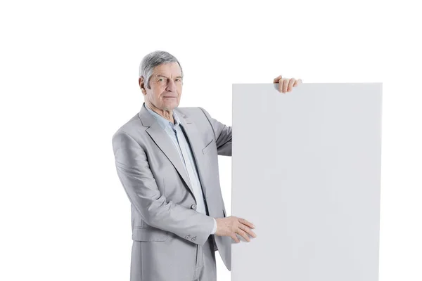 白の空白の placard.isolated を示す深刻な成熟したビジネスマン — ストック写真