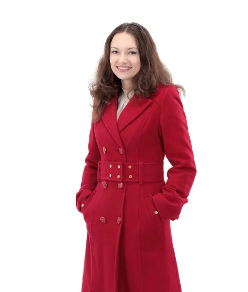 Gros plan portrait d'une jeune femme souriante en manteau rouge . — Photo
