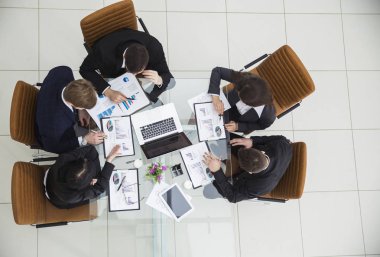  başarılı iş takım pazarlama düzenleri ve şirketin gelişimi için finansal tabloları