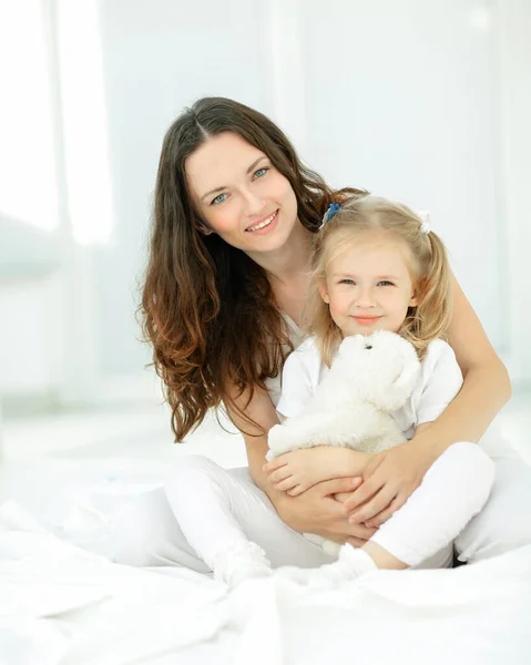 Portrait of mother and beloved little daughter. — Stock Photo, Image