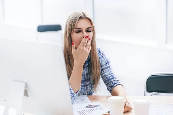 Tired employees working with financial documents in the office — Stock fotografie