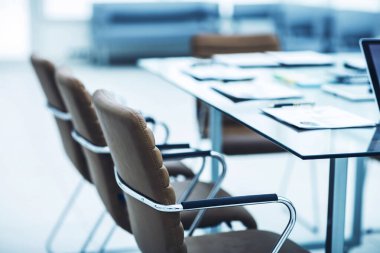 iş takım başlamadan önce çalışma günü için çalışma alanı.