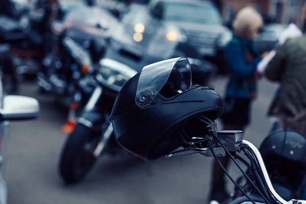Close up. parked motorcycle on a city street. — ストック写真