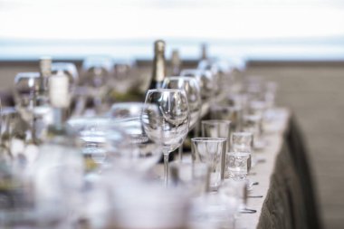 up.Table ziyafet önce restoranda kapatın