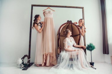 Gelin, gelinlik deniyor..