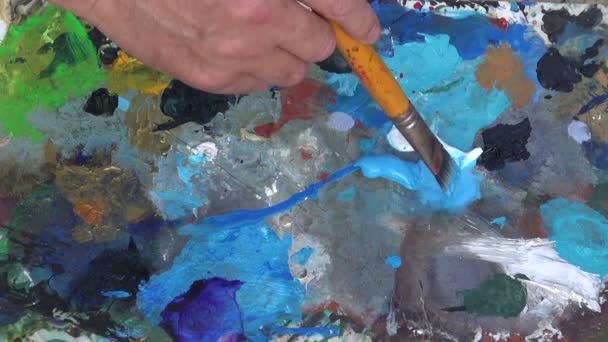 Pintura de mistura de pintor — Vídeo de Stock