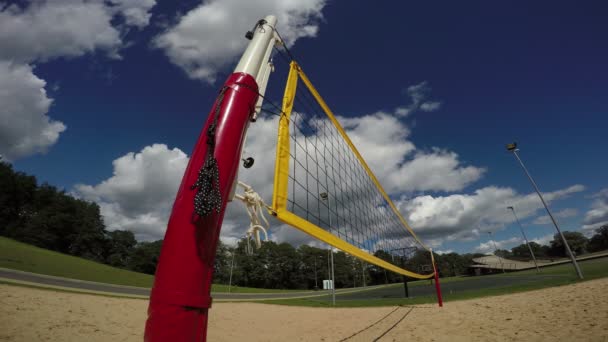 Volleyballnetz auf dem Spielplatz, 4k — Stockvideo