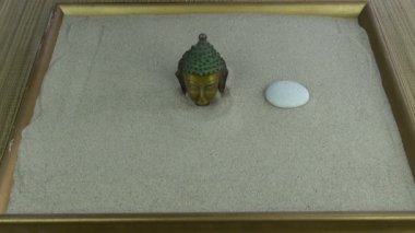Adam yapma zen kum Bahçesi