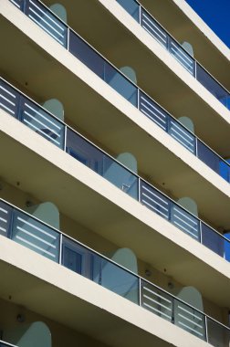 Modern ev duvar parçası balkonlu