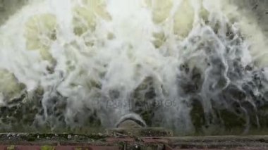 Gölü Barajı İnşaatı ve su taşma 