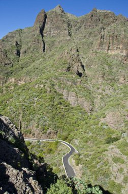 Yol dağlarda Tenerife, İspanya