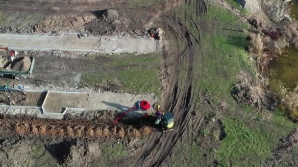 Trabajadores Reparan Para Construir Nueva Carretera Camino Viejo Parque Histórico — Vídeo de stock