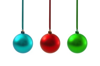 Beyaz arka plan üzerinde yeni yıl izole Noel topları