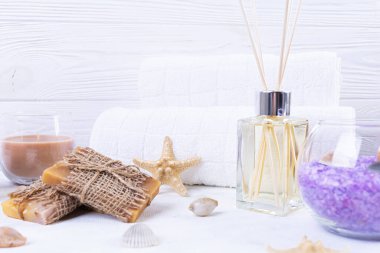 Banyo aksesuarları. Spa ve güzellik ürünleri. Doğal kaplıca ve organik tehdit vücut bakımı kavramı.