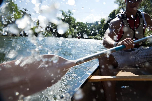 Giovane canoa — Foto Stock