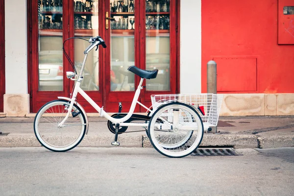 Trike utcáin, Piran — Stock Fotó