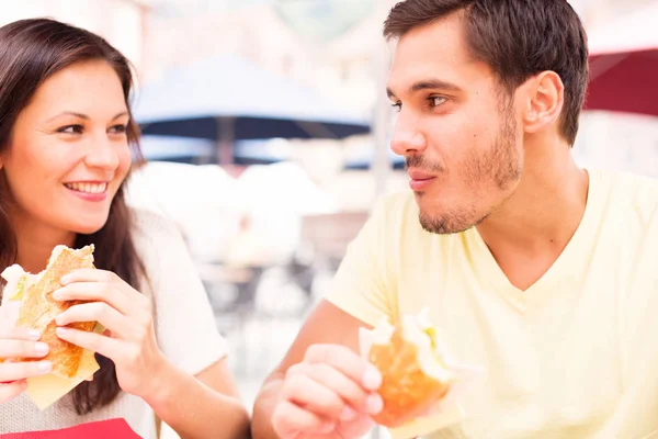 Young Woman Having A Good Day Out In The City — Stock Photo, Image