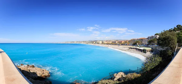 Panoramische opname van mooi strand — Stockfoto