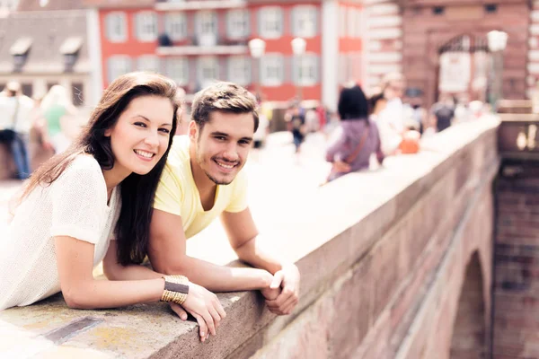 Young People Having A Good Day Out In The City — Stock Photo, Image