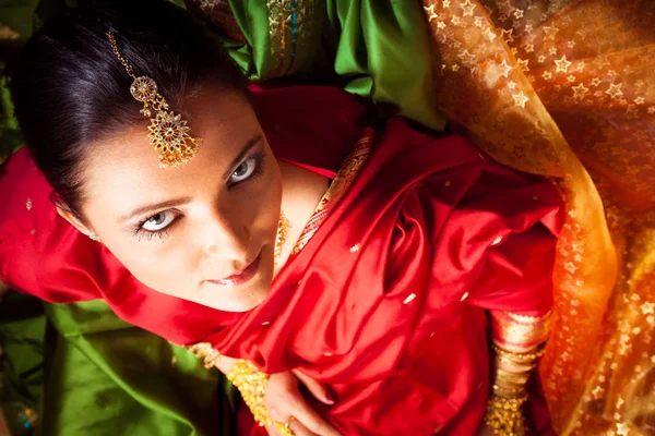 Young Woman Wearing Bollywood-style Sari — Stock Photo, Image