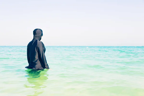 Burkini Yüzme deniz genç kadın