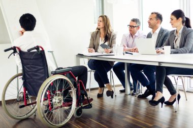 bir toplantı mı iş takım