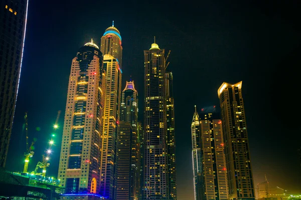 Skyline van Dubai marina — Stockfoto