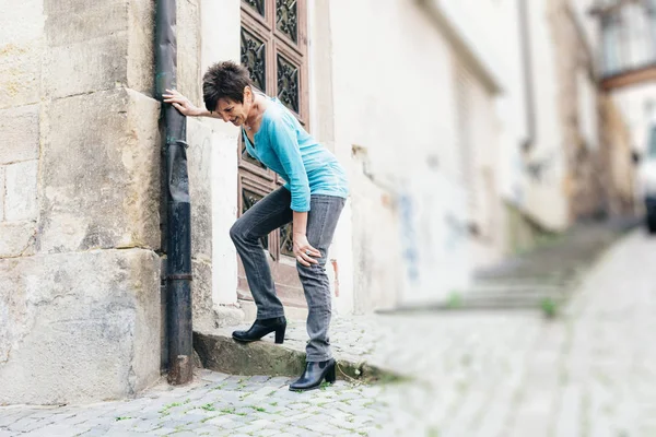 Senior Suffering From Knee Pain — Stock Photo, Image