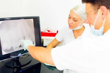 diş hekimi ve diş röntgeni seyir asistanı