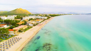 Plajın havadan görünüşü