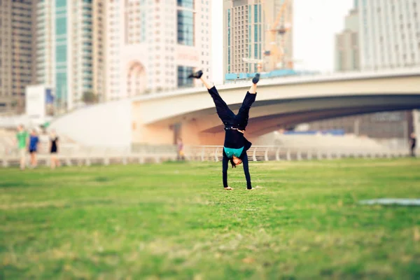 Turista para Dubai se divertindo — Fotografia de Stock