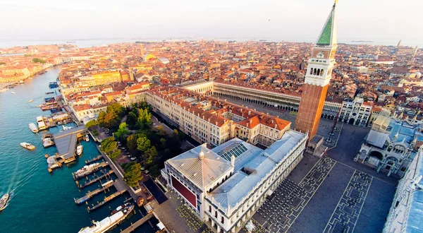 Venetië met Saint Marks vierkant — Stockfoto