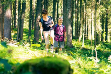 Aktif kıdemli çift