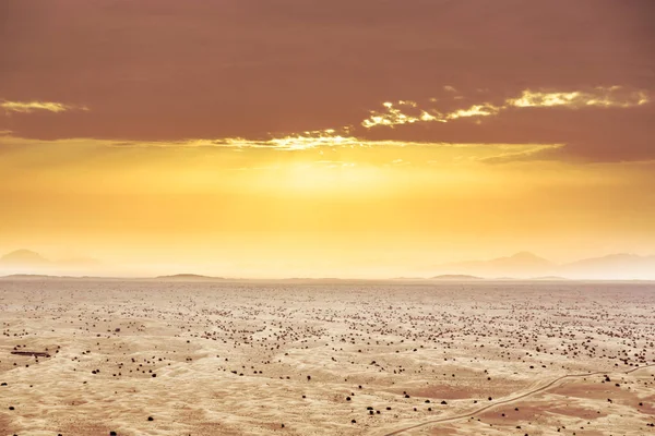 Vista aérea sobre el paisaje del desierto — Foto de Stock