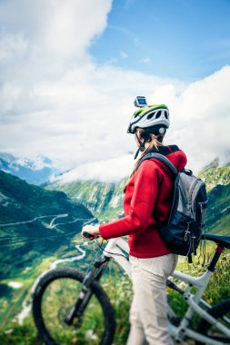 Actioncam kask ile Mountainbiker