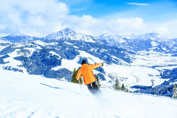 Senior Woman Skiing — Stock Photo, Image