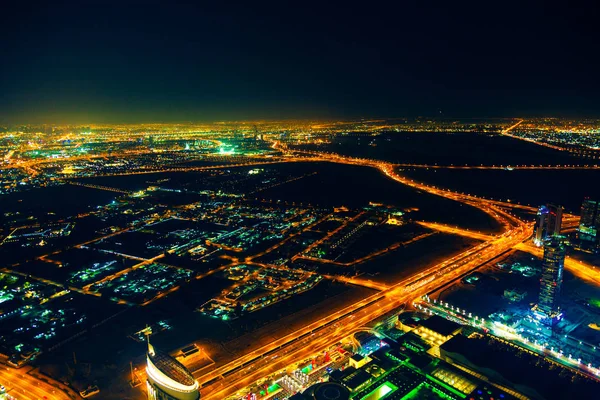 Centre ville de Dubaï la nuit — Photo