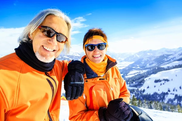 Senior Couple In The Mountains — Stock Photo, Image