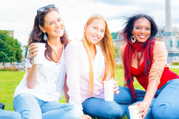 Three Young Women In The Park — Stock Photo, Image