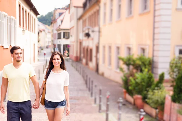 Young People Having A Good Day Out In The City — Stock Photo, Image