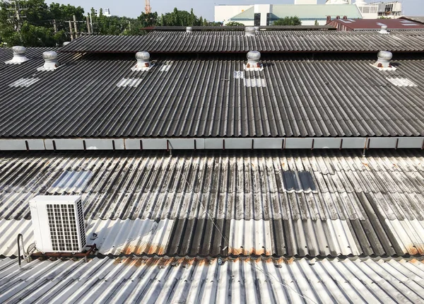 Ventiladores y compresores metálicos . —  Fotos de Stock