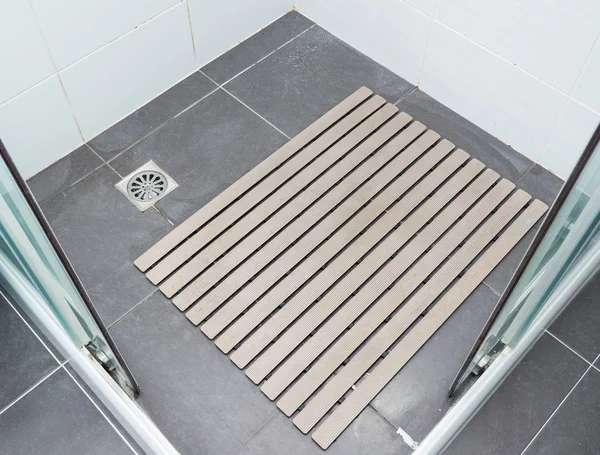 Lastik slip Pedi birçok saçlı.