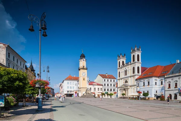 Banska Bystrica Slowakije Augustus 2015 Old Main Square Met Stadhuizen — Stockfoto