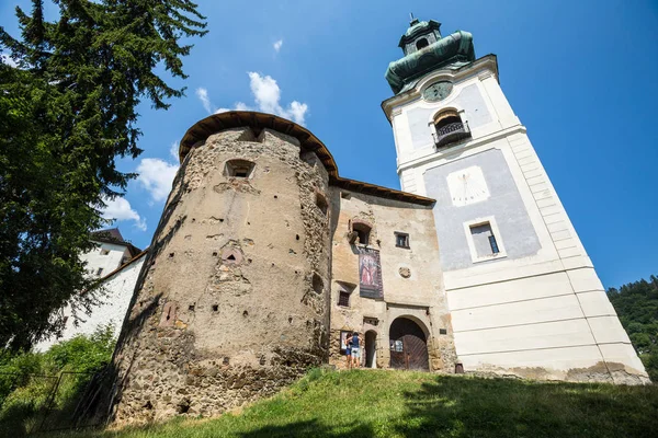 Banska Stiavnica Eslováquia Agosto 2015 Entrada Principal Antigo Castelo Banska — Fotografia de Stock