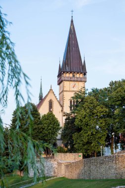 Bardejov, Slovakya - 09 Ağustos 2015: Basilica of St Xv yüzyılda geç Gotik tarzda inşa Joseph - Bardejov en değerli anıt -. Bardejov, Slovakya
