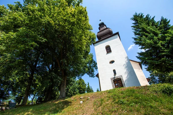 Ilja, Slovakya - 06 Ağustos 2015: Ilja - Slovakya köyde nerede bulunan St Gilles kilise - XIII. yüzyılda, Romanesk kilise.